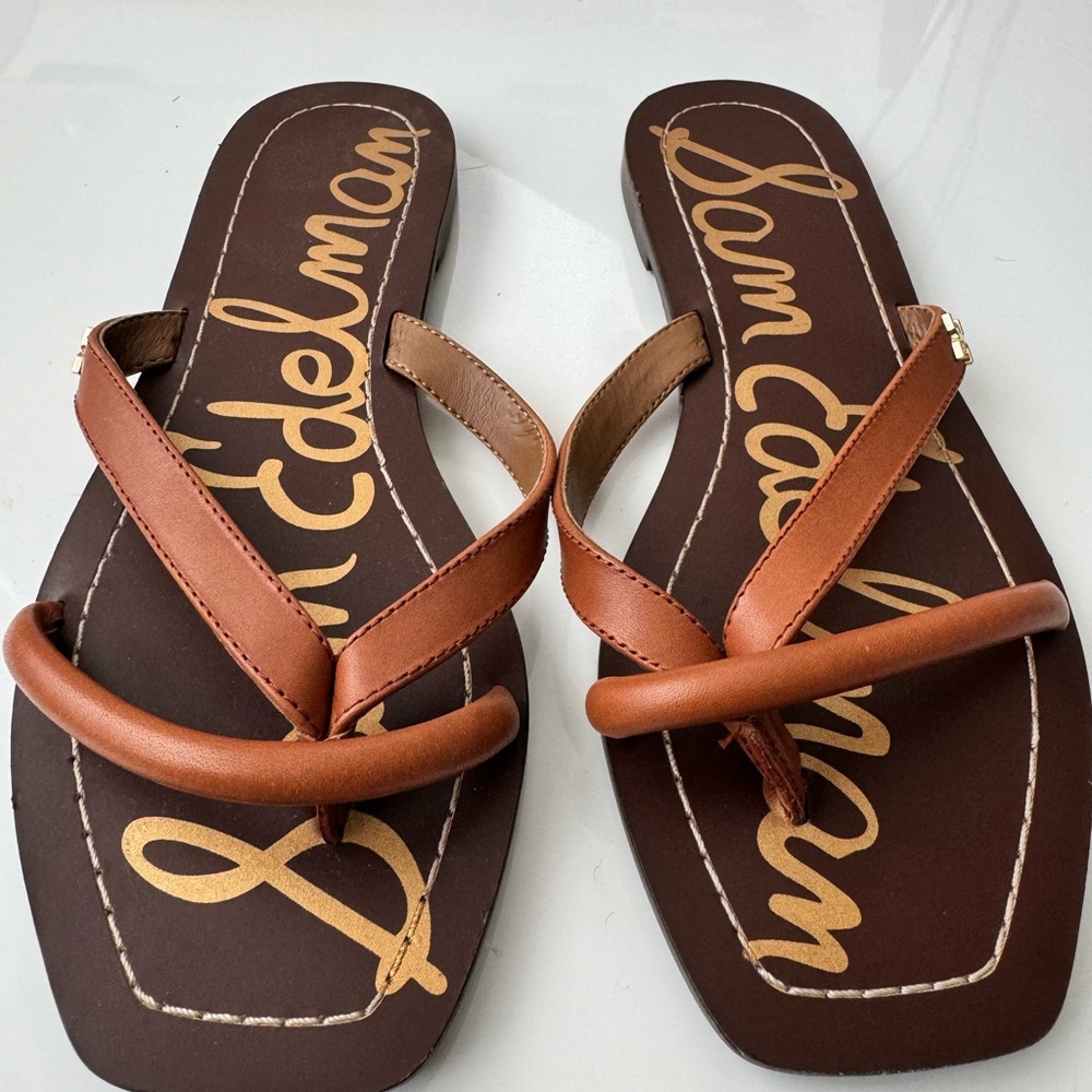 Sam Edelman flip flops. Never been worn. Size 5